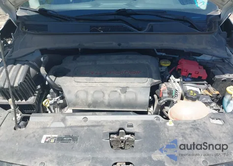 2019 Jeep Compass Trailhawk 4X4 z USA, uszkodzony, nr VIN 3C4NJDDB4KT780239